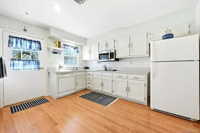 128D Exmore Court, Ridge, NY 11961 - Photo 4