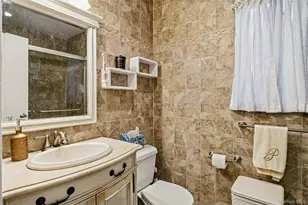 4 Southgate Cir, Massapequa Park, NY 11762 - Photo 24