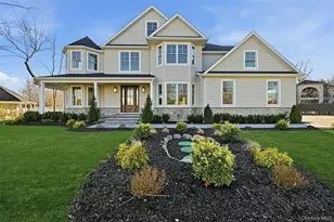 75 Crescent Ct, Wading River, NY 11792 - Photo 2