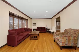 70-42 173rd St, Fresh Meadows, NY 11365 - Photo 4