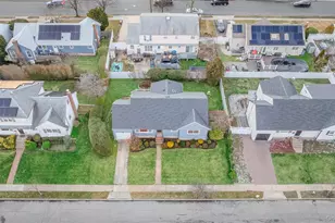 2474 Margaret St, Bellmore, NY 11710 - Photo 28