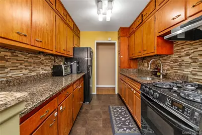 99-11 60 Ave #5D, Corona, NY 11368 - Photo 10