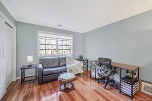 115 Willow Wood Dr, Oakdale, NY 11769 - Photo 24