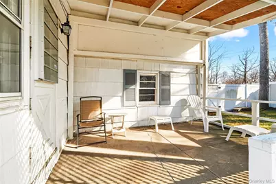 106 Wellford Road, White Plains, NY 10607 - Photo 28