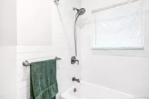 106 Wellford Rd, White Plains, NY 10607 - Photo 18