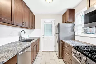 106 Wellford Rd, White Plains, NY 10607 - Photo 8