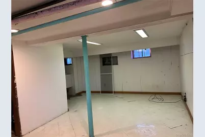 70 E Beverly Parkway, Valley Stream, NY 11580 - Photo 20