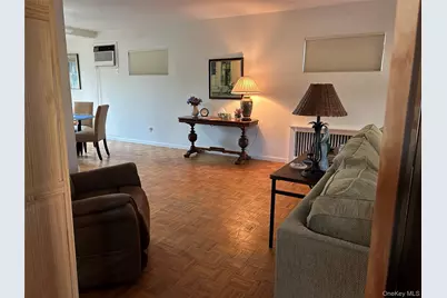 70 E Beverly Parkway, Valley Stream, NY 11580 - Photo 12