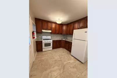 956 Cherry Lane, Floral Park, NY 11001 - Photo 2