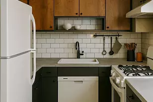 245 E 25th St, New York, NY 10010 - Photo 26