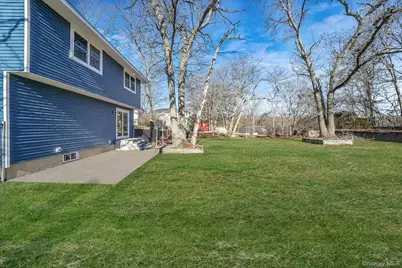 95 Berkshire Drive, Farmingville, NY 11738 - Photo 26