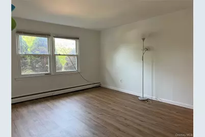 46 W Lane Drive, Plainview, NY 11803 - Photo 2