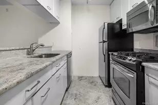 4 Martine Ave, White Plains, NY 10606 - Photo 14