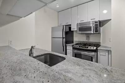 4 Martine Avenue #PH118, White Plains, NY 10606 - Photo 6