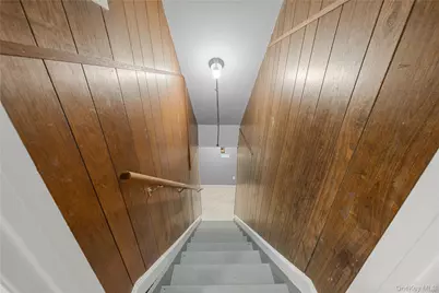 188 W End Avenue, Shirley, NY 11967 - Photo 22