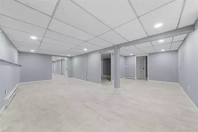 188 W End Avenue, Shirley, NY 11967 - Photo 26