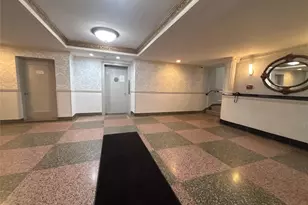 50 S Middle Neck Rd, Great Neck, NY 11021 - Photo 12