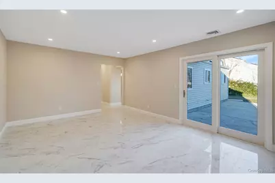 12 Chelmsford Drive, Wheatley Heights, NY 11798 - Photo 28