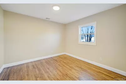 12 Chelmsford Drive, Wheatley Heights, NY 11798 - Photo 24