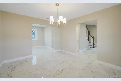 12 Chelmsford Drive, Wheatley Heights, NY 11798 - Photo 6