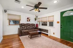 245 53rd St, Lindenhurst, NY 11757 - Photo 4