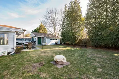 245 53rd Street, Lindenhurst, NY 11757 - Photo 20