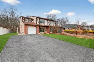 21 Green Ave, Valley Cottage, NY 10989 - Photo 2