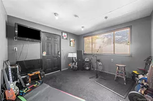 27 Gay-Lore Dr S, Amityville, NY 11701 - Photo 20