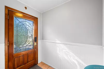 27 Gaylore Drive S, Amityville, NY 11701 - Photo 16