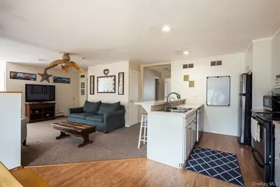 2 Fenwick Street, Mastic, NY 11950 - Photo 6