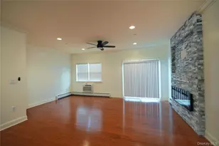 102 Cove Ct, Bronx, NY 10473 - Photo 8