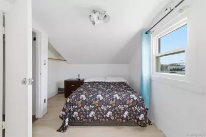 255 Evans Avenue, Elmont, NY 11003 - Photo 18