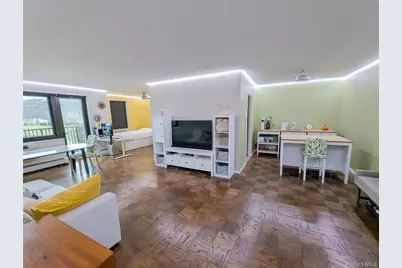 100 E Hartsdale Avenue #4JE, Hartsdale, NY 10530 - Photo 1