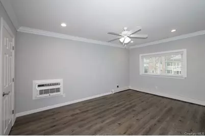 554 New Highway #3-2A, Hauppauge, NY 11788 - Photo 6