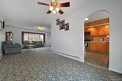 400 Plainview Road, Hicksville, NY 11801 - Photo 10