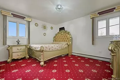 400 Plainview Road, Hicksville, NY 11801 - Photo 20