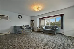 400 Plainview Rd, Hicksville, NY 11801 - Photo 6