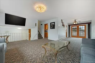 400 Plainview Rd, Hicksville, NY 11801 - Photo 8