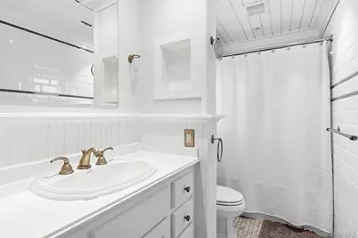 364 Three Mile Harbor Road, East Hampton, NY 11937 - Photo 16