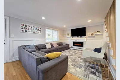 58 N Evergreen Drive, Selden, NY 11784 - Photo 4