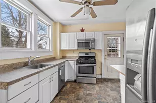 21 Stephens Ln, Tappan, NY 10983 - Photo 14