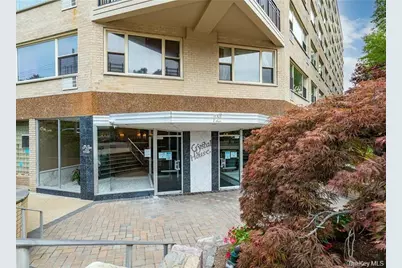 12 Old Mamaroneck Road #2G, White Plains, NY 10605 - Photo 2