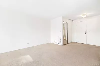 12 Old Mamaroneck Road #2G, White Plains, NY 10605 - Photo 8