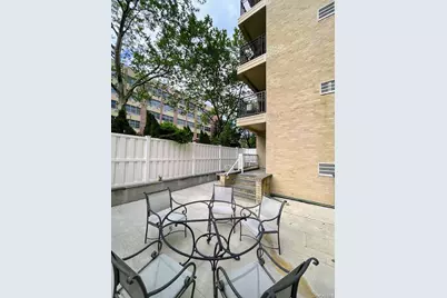 12 Old Mamaroneck Road #2G, White Plains, NY 10605 - Photo 10