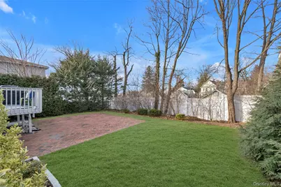 29 3rd Avenue, Port Washington, NY 11050 - Photo 26