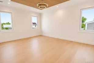 23 Glade Ln, Levittown, NY 11756 - Photo 14