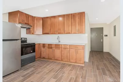 409 Warburton Avenue #3A, Yonkers, NY 10701 - Photo 1