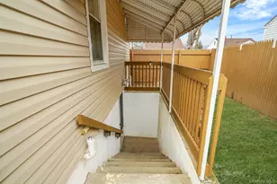 245 Elmore St, Central Islip, NY 11722 - Photo 32