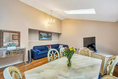 542 Freeman Avenue, Brentwood, NY 11717 - Photo 8