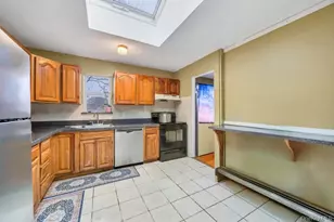 542 Freeman Ave, Brentwood, NY 11717 - Photo 12